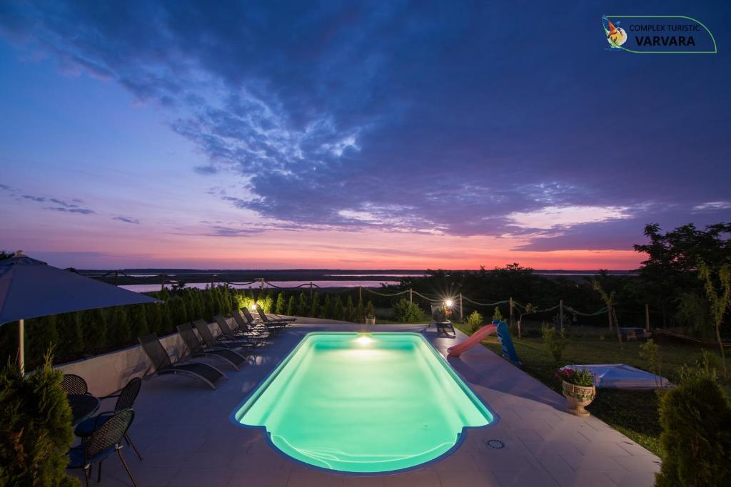Lake View House - Image 2